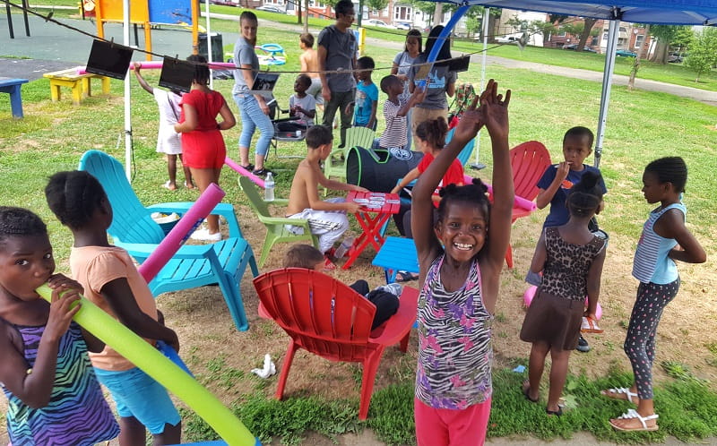 A 2018 summer program brought health screenings and information to famillies living near McPherson Square in Philadelphia. (Photo courtesy of Terry Gao)