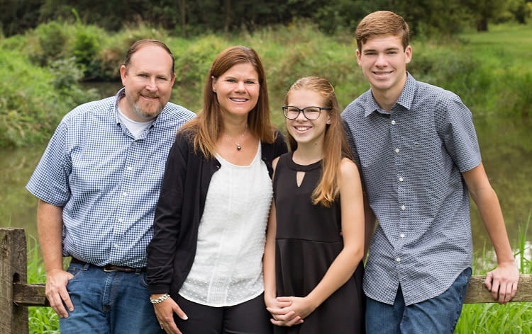 0725-BacktoWork Melissa Murphy with her husband, Joseph, and children Brenna and Parker. (Photo courtesy of Gretchen Scott Photography)