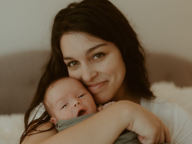 Cardiac arrest survivor Alexis Simon with her son, Dominic. (Photo courtesy of Hannah Rob Photography)