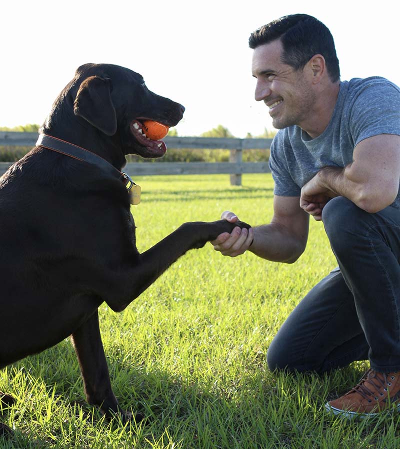 Ivan Hernandez and his dog, Desi, who has been a 'transformative' part of his recovery. (Photo by Amanda Nicole Martin)