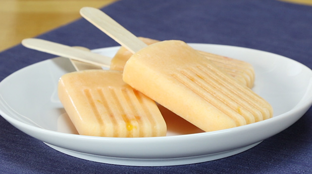 Homemade Frozen Yogurt Pops with Peaches