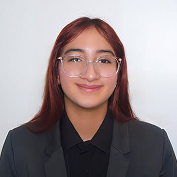 Headshot of Fabiana Arcila Headshot of Fabiana Arcila
